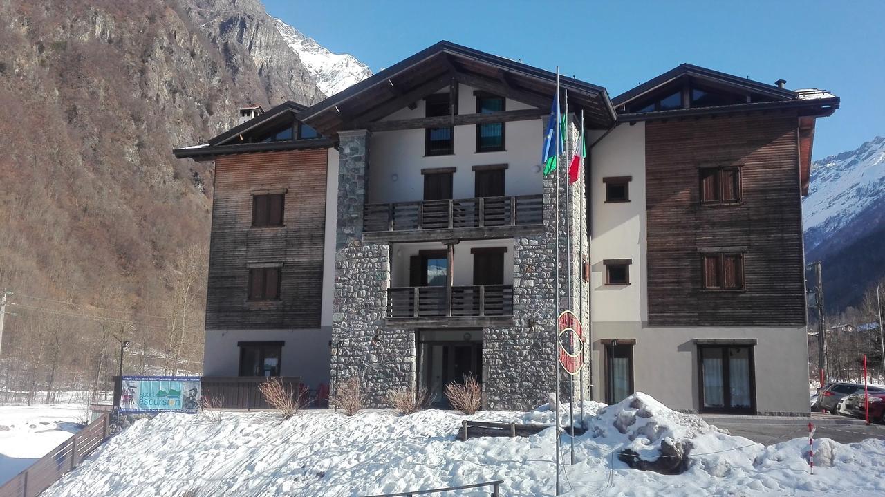 Ostello Casa Corti ヴァルボンディオーネ エクステリア 写真